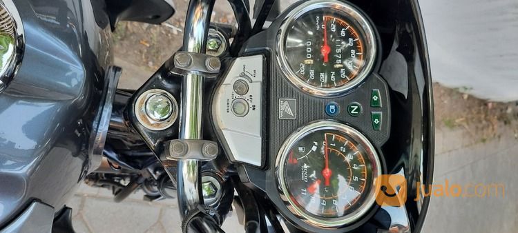 Tiger Revo 2011 Plat L Surabaya