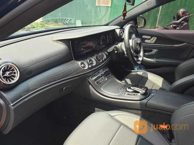 Mercedes Benz E350 EQ Boost AMG 2019 Perfect Condition