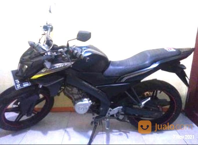 Yamaha Vixion 2014 . Pajak Hidup Panjang..Surat2 Lengkap. Siap Jalan.