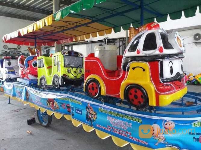 Odong Odong Kereta Panggung Naik Turun Robocar Poli
