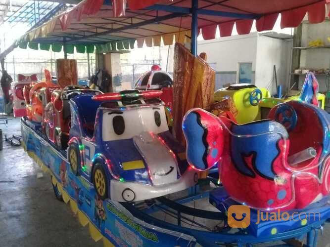 Odong Odong Kereta Panggung Naik Turun Robocar Poli