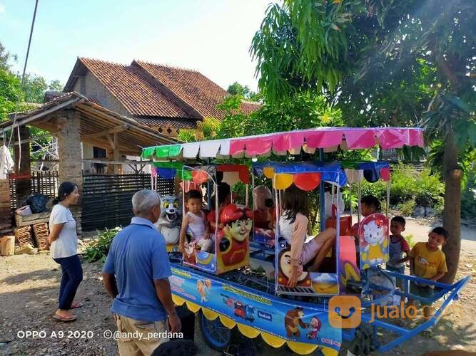 Permainan Odong Odong Kereta Lantai Kereta Panggung