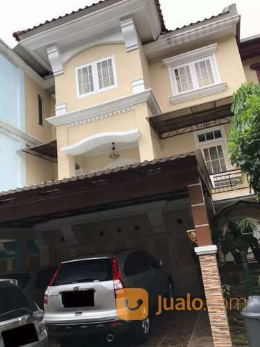 Rumah Mewah Vila Jatibening Tol Dekat Jakarta Selatan Full Furnish 4 kamar tidur