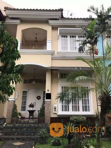 Rumah Mewah Vila Jatibening Tol Dekat Jakarta Selatan Full Furnish 4 kamar tidur