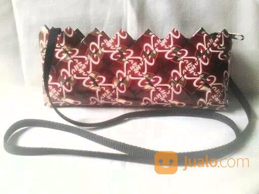 Dompet Selempang Daur Ulang Bungkus Kopi 1