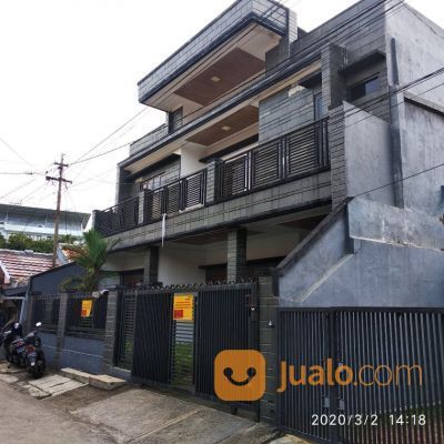 Rumah Arcamanik Pacuan Kuda