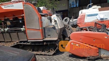Combine Harvester Kubota DC-93