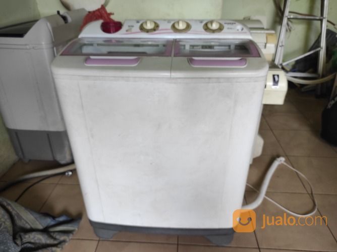 Mesin Cuci 2 Tabung Sanken 9 KG Siap Pakai