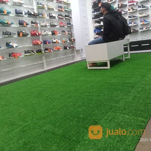 Lantai Outdoor Pasang Rumput Sintetis