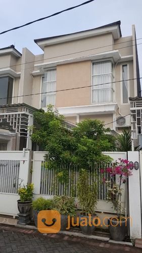 FS House Bukit Tengger Regency Benowo