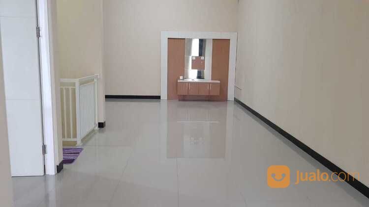 FS House Bukit Tengger Regency Benowo