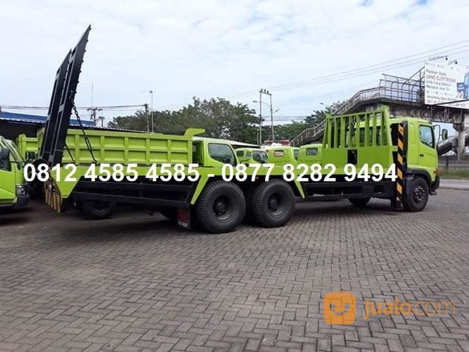 Truk Selfloader Self Loader Truck Hino 500 Truk Angkut Excavator Truk Angkut Alat Berat