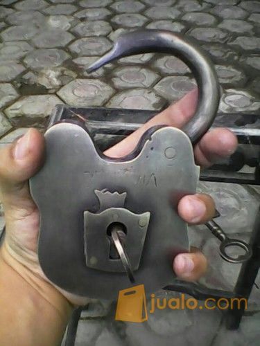 Gembok Antik Jadul