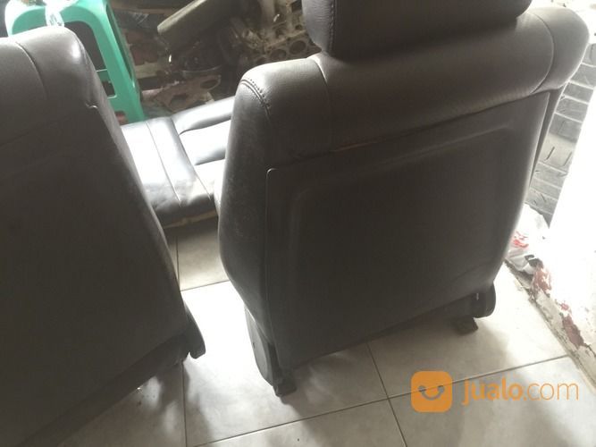 Jok Mobil BMW E30 MB Tech Kulit Hitam Lengkap Head Rest Dll 84 S/D 91