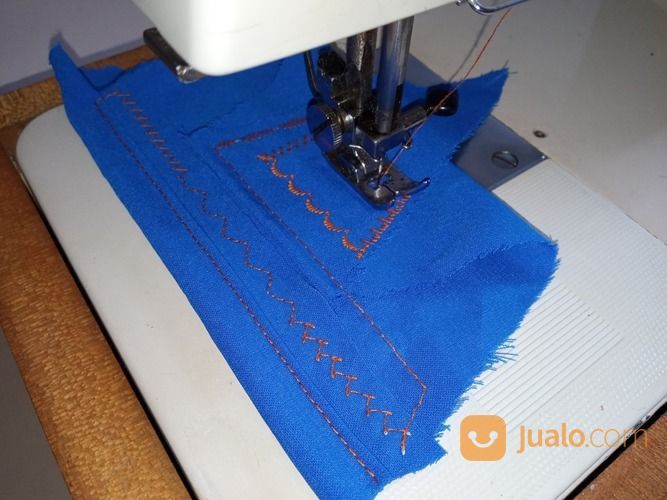 Mesin Jahit Janome NS 381Semi Portable Multi Fungsi Plus Meja Kayu Baru Lurus Zigzag Dll Bekas