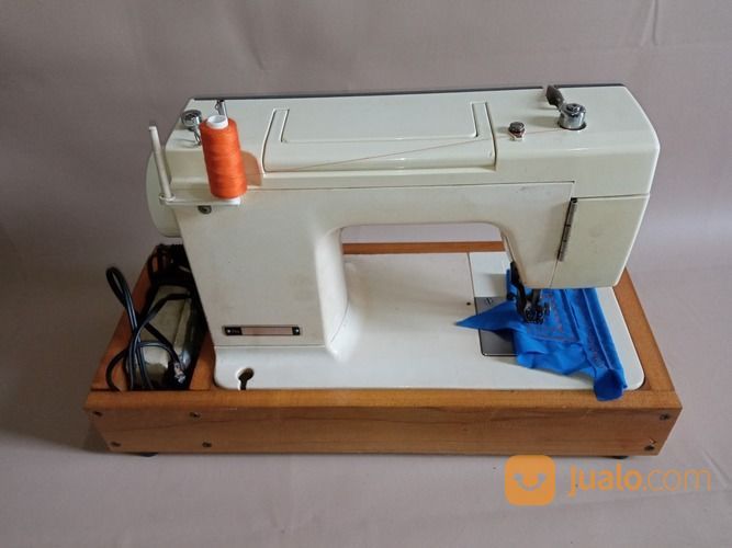 Mesin Jahit Janome NS 381Semi Portable Multi Fungsi Plus Meja Kayu Baru Lurus Zigzag Dll Bekas
