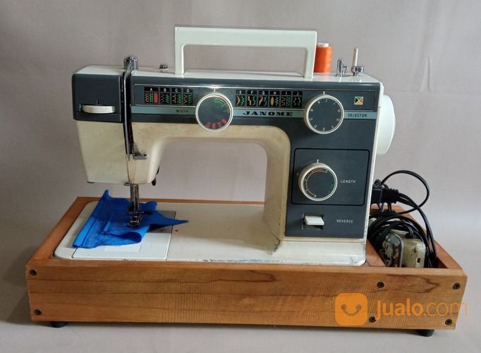 Mesin Jahit Janome NS 381Semi Portable Multi Fungsi Plus Meja Kayu Baru Lurus Zigzag Dll Bekas