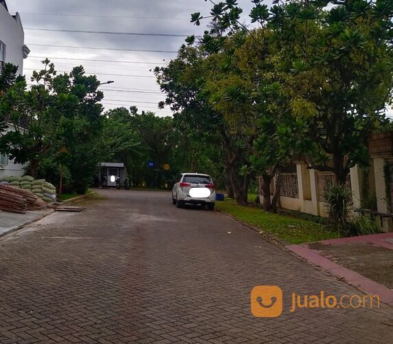 Rumah Di Komplek Katamaran Pantai Indah Kapuk Jakarta Utara