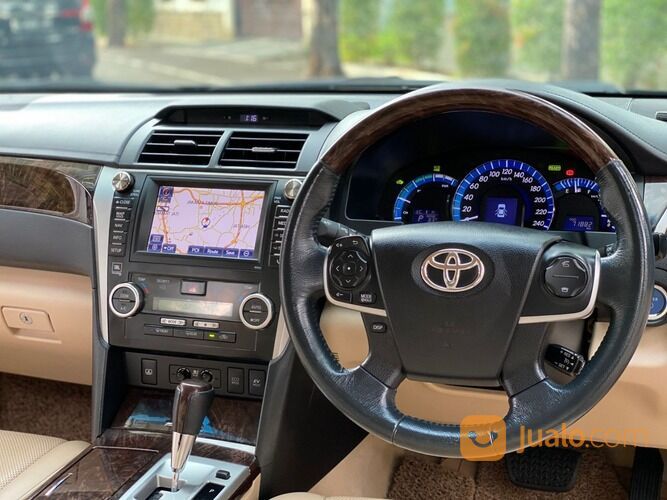 Toyota Camry 2.5 HYBRID Hitam Tahun 2013 Istimewa
