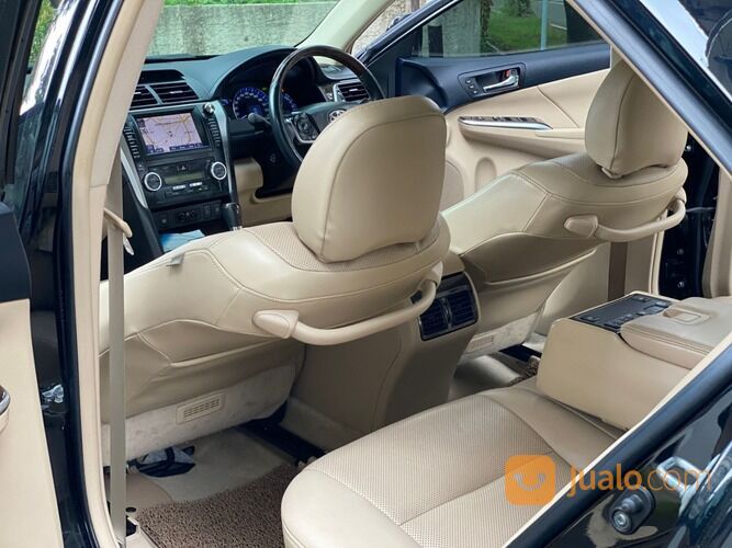 Toyota Camry 2.5 HYBRID Hitam Tahun 2013 Istimewa