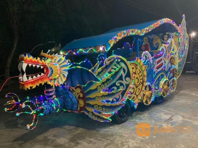 Kereta Kencana Mesin Motor Roda 3 - Kereta Mini Wisata Odong Odong Komedi Putar