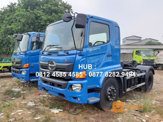Head Trailer Tractor Head Hino 500 Engkel SG 260 TH