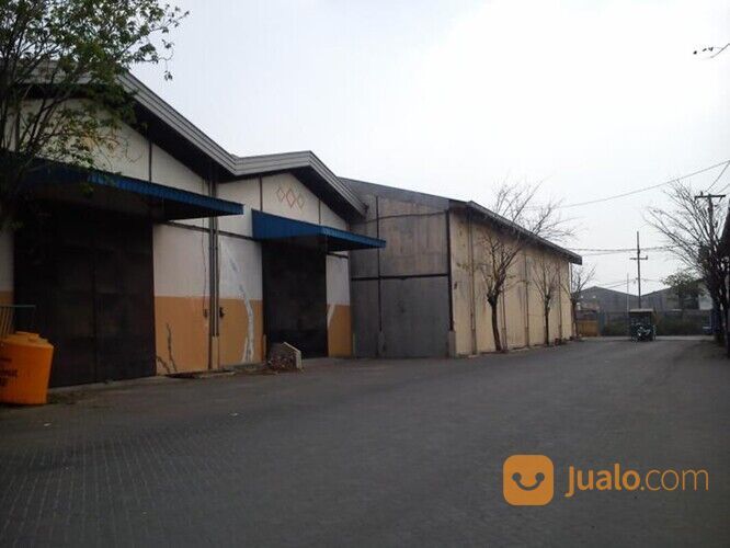 Gudang Di Kawasan Pergudangan Tambak Langon Indah