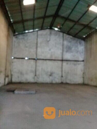 Gudang Di Kawasan Pergudangan Tambak Langon Indah
