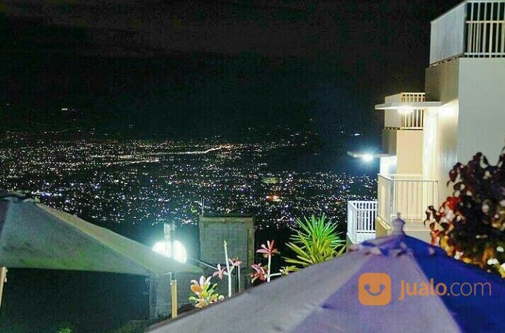 Rumah Villa Dikawasan Lembah Hijau Pegunungan Bandung Jawa Barat