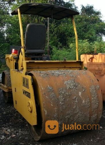 Sakai Tandem Roller Atau Wales WM500