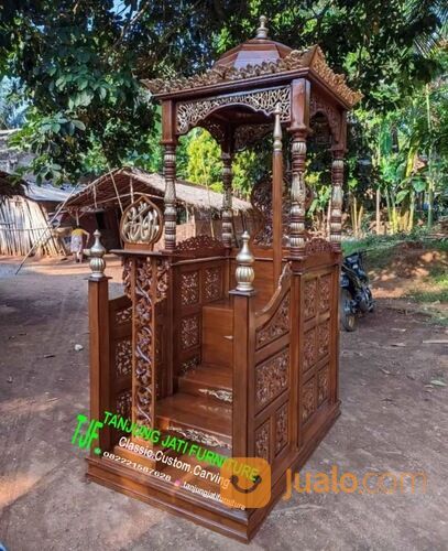 Mimbar Masjid Kubah Tangga Pintu Depan Podium Kayu Jati Kode Tjf 88