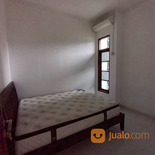 Rumah CANTIK - SEMI FURNISHED Dalam Perumahan Elite Pondok Permai Jalan Parangtritis Km 5.5
