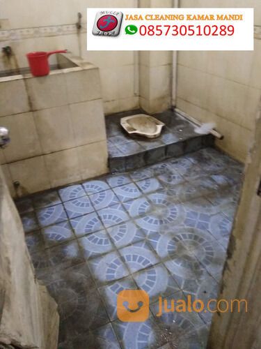 TUKANG PEMBERSIH KAMAR MANDI DI SURABAYA DAN SIDOARJO
