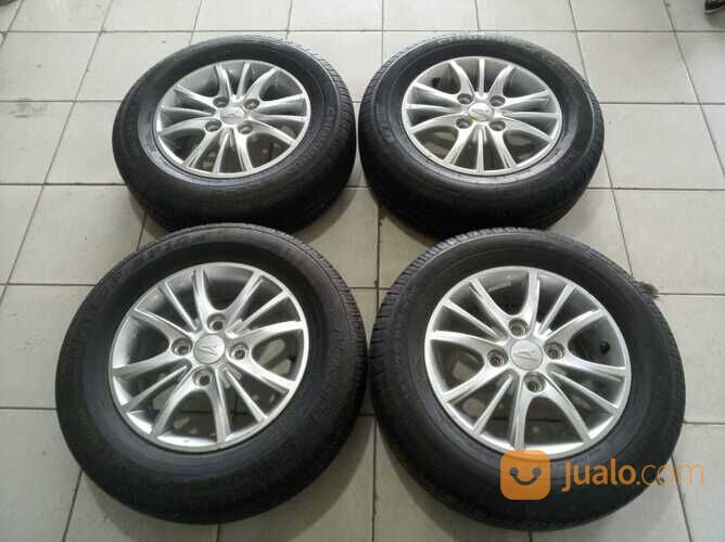 Pelek-Velg Bekas Oem Xenia Ring 14 Pcd 4x114,3 Plus Ban 185 70 R14