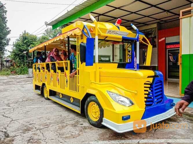 Kereta Mini Wisata Mobil Dora - Odong Odong Panggung Kora Kora Komedi Putar Safari