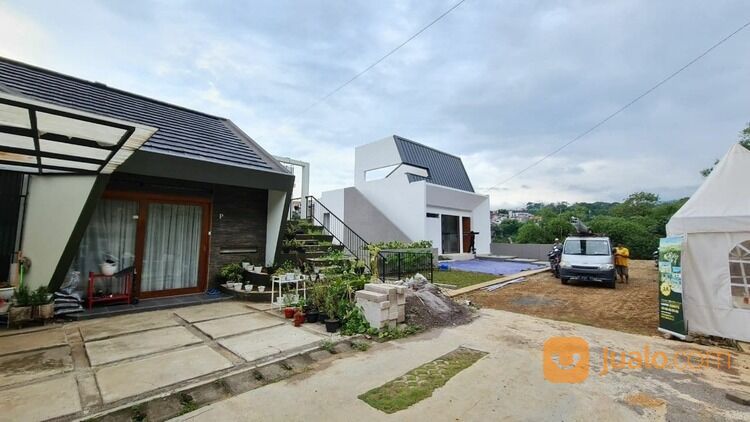LANGKA Rumah Downslope 3LT Di Dago Kota Bandung Harga Mulai 2.7M