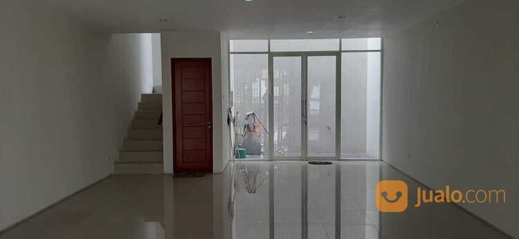 Ruko Jambangan Town House Surabaya - Lokasi Depan Palm Spring