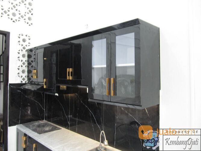 Kitchen Set Warna Hitam Glossy Top Table Granit Asli Corak Carara White