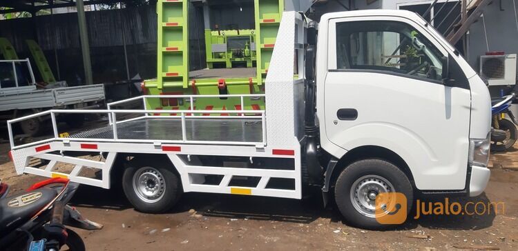 MOBIL TOWING ISUZU TRAGA MOBIL GENDONG ISUZU TRAGA