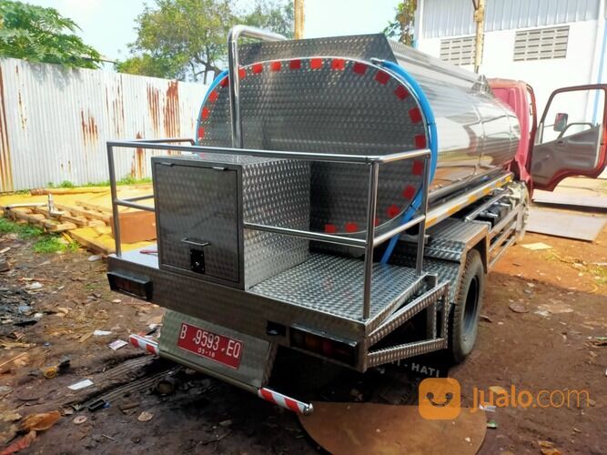 TANGKI STAINLESS 5000 LITER TANGKI AIR TANGKI BBM TANGKI SUSU TANGKI CHEMICAL TANGKI KIMIA