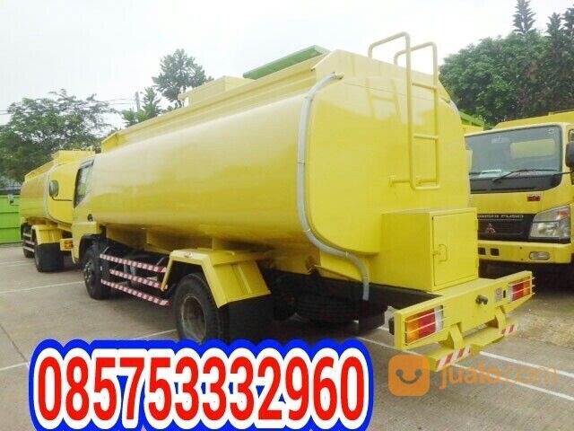 MOBIL TANGKI MINYAK SAWIT 8 TON TRUK TANGKI CPO 8 TON