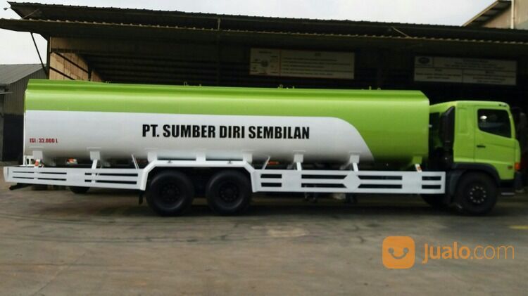 TANGKI CPO 30 TON TRUK TANGKI MINYAK SAWIT CPO 30 TON