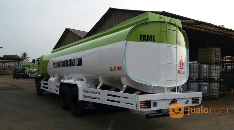 TANGKI CPO 30 TON TRUK TANGKI MINYAK SAWIT CPO 30 TON