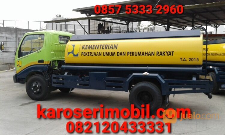 TRUK TANGKI PENYIRAMAN TAMAN DAN JALAN KAROSERI PEMBUATAN TRUK TANGKI AIR