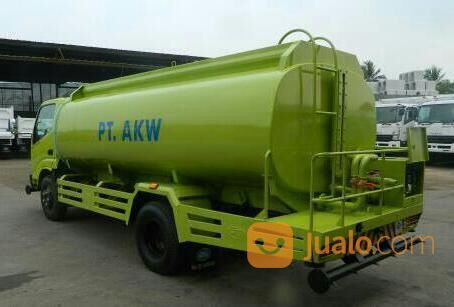 TRUK TANGKI PENYIRAMAN TAMAN DAN JALAN KAROSERI PEMBUATAN TRUK TANGKI AIR