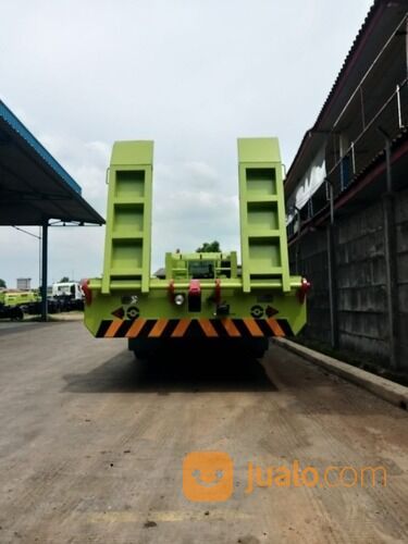 HINO SELF LOADER FM 260 JW TRADO HINO SELF LOADER FM 260 JW RANGER 500 LONG CHASSIS