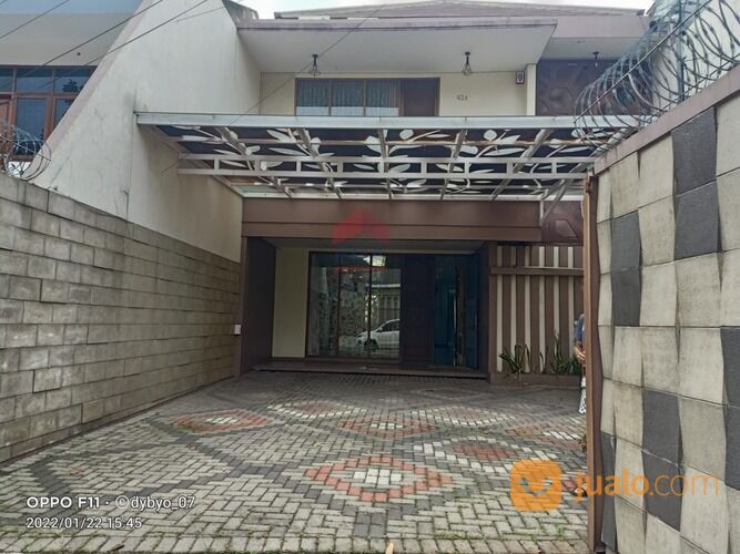Rumah Mewah Dan Besar Siap Huni Sukahaji Sarijadi Bandung.
