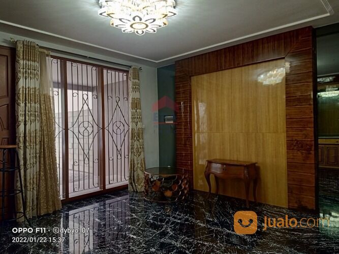 Rumah Mewah Dan Besar Siap Huni Sukahaji Sarijadi Bandung.