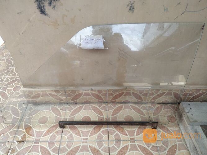 Kaca Pintu Depan Suzuki Cary 1.0 Sebelah Kiri