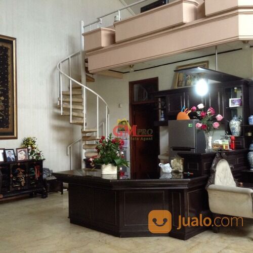 382. RUMAH MEGAH DI TAMAN SAKURA INDAH - BANDUNG PUSAT